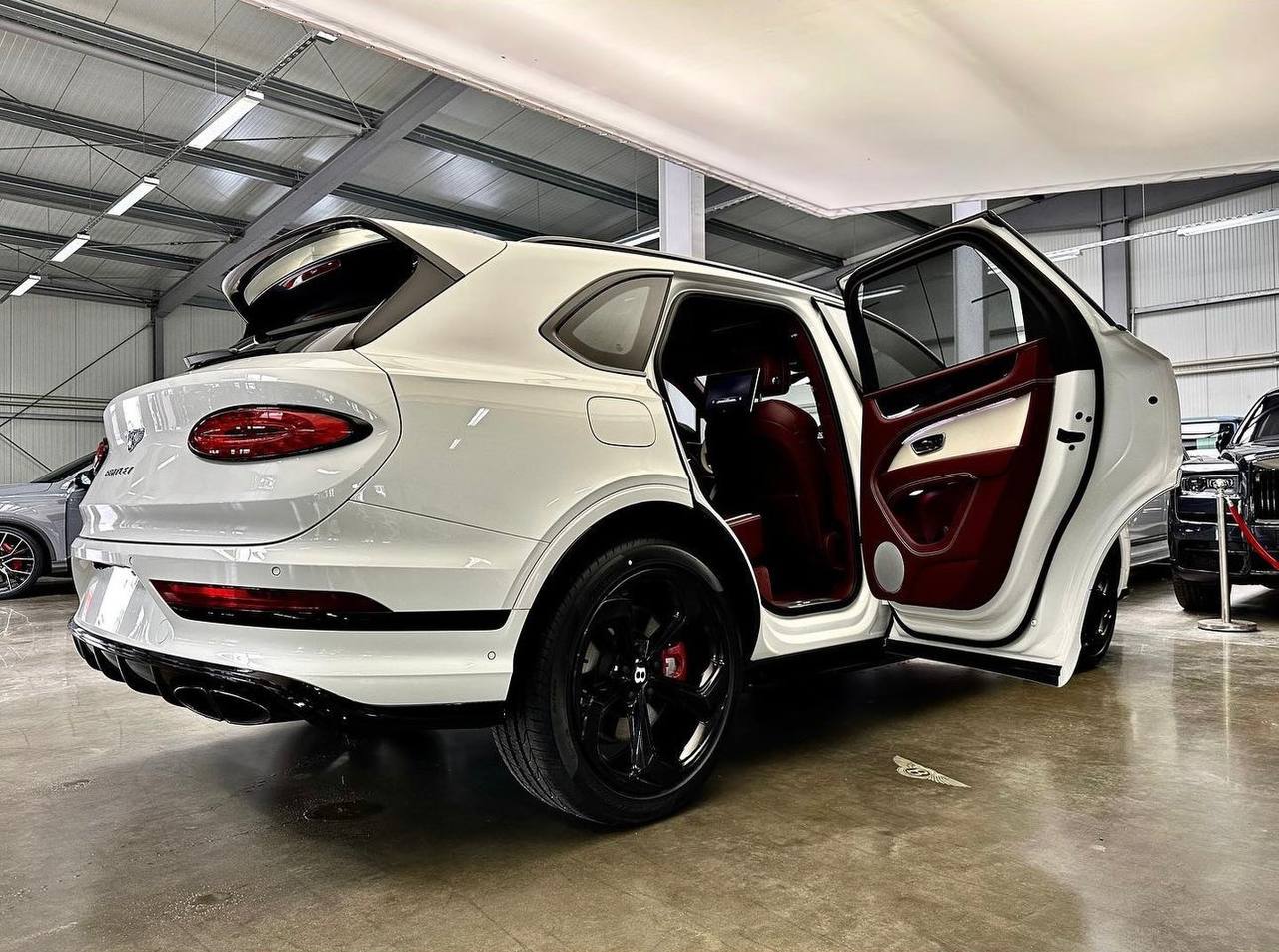  Bentley Bentayga