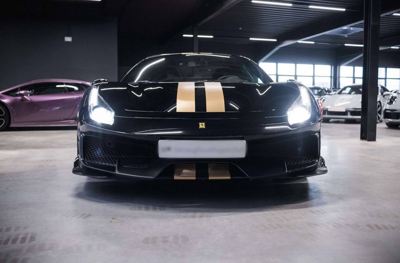 Ferrari 488