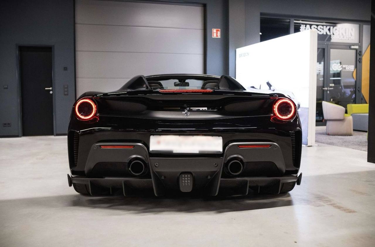 Ferrari 488