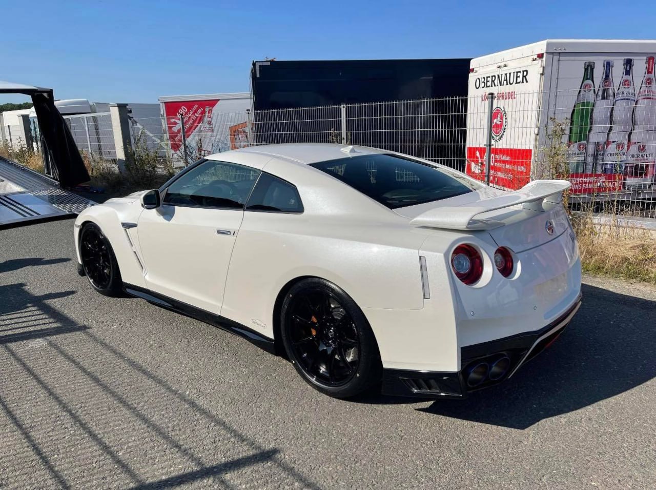 Nissan GT-R