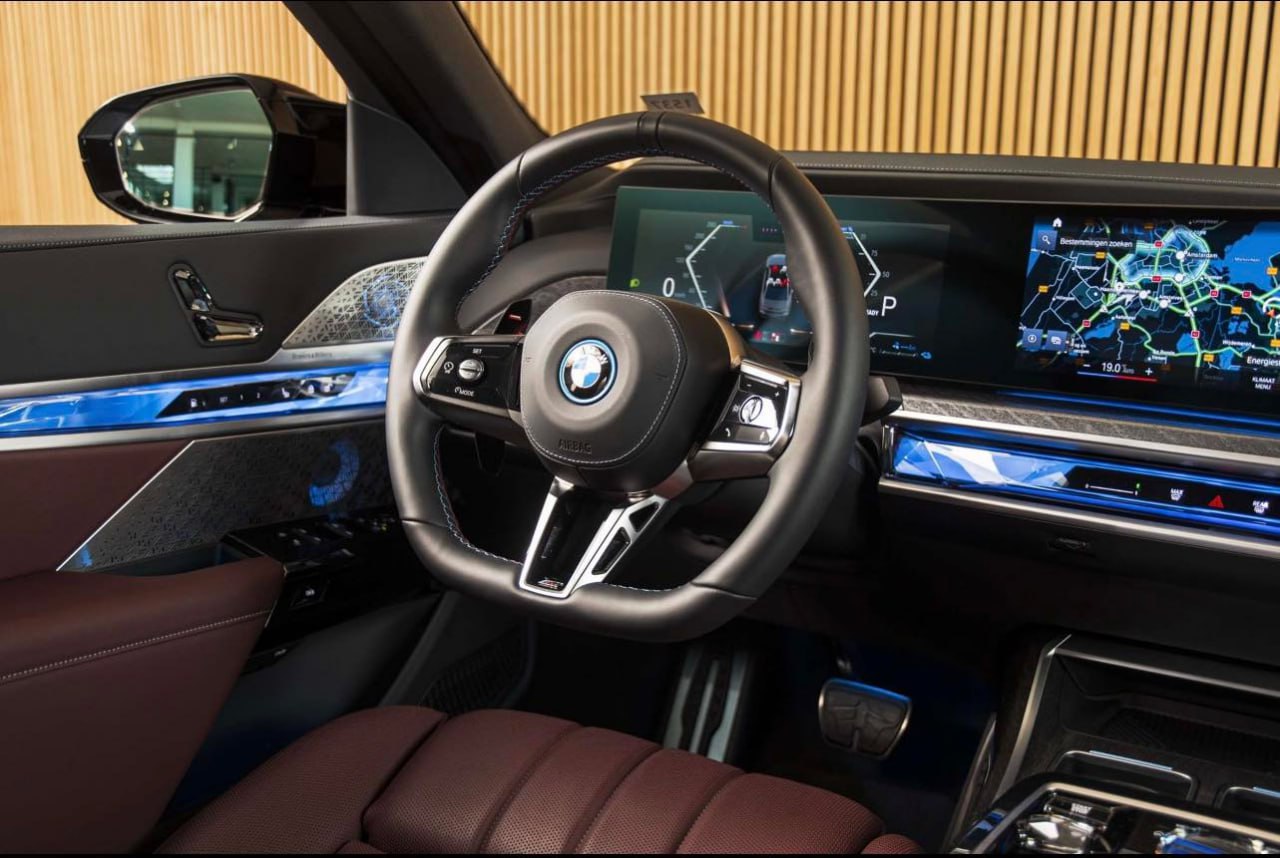 BMW 760