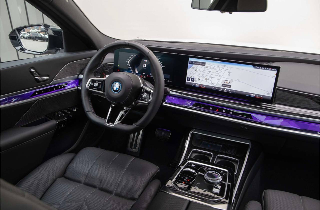 BMW I7