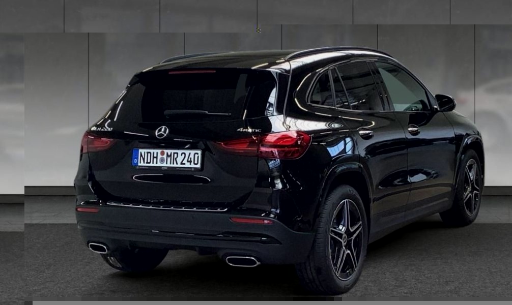 Mercedes-Benz GLA 220