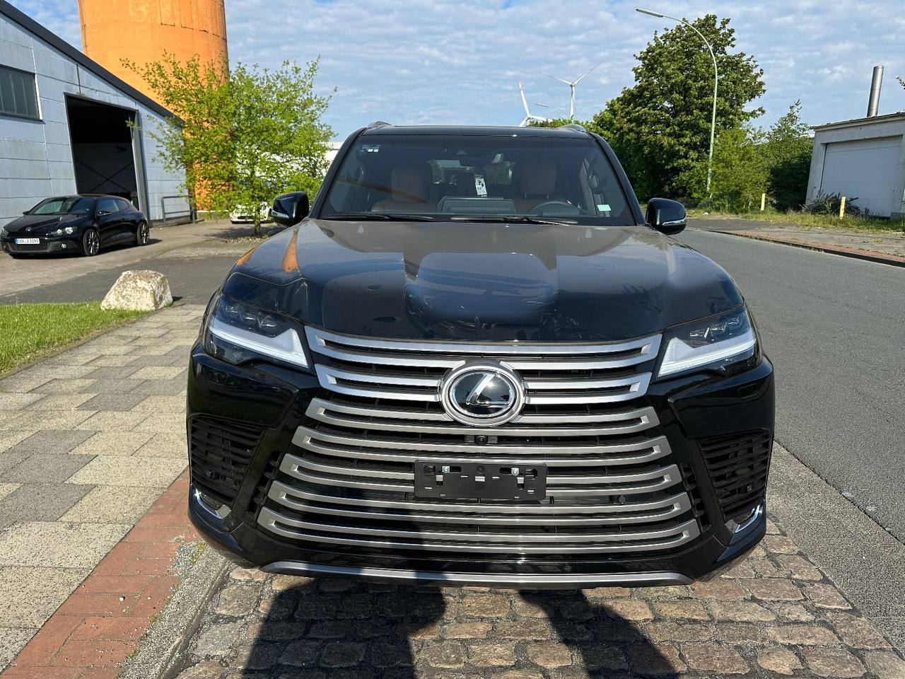 Lexus LX600