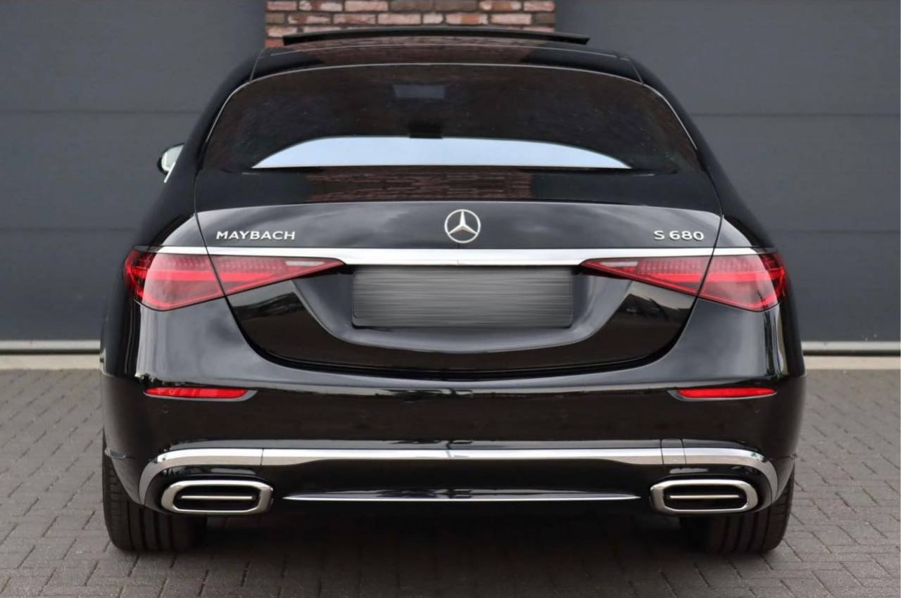 Mercedes-Benz S680