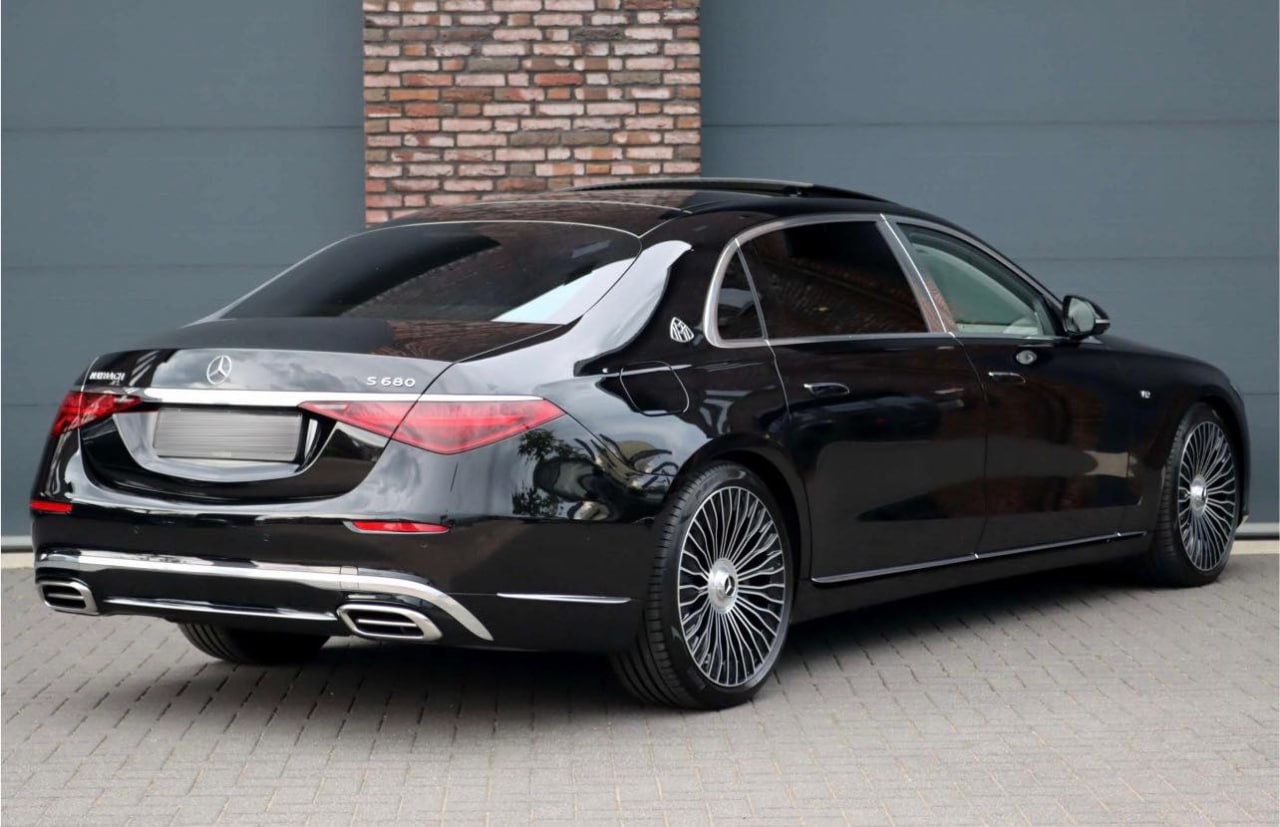 Mercedes-Benz S680