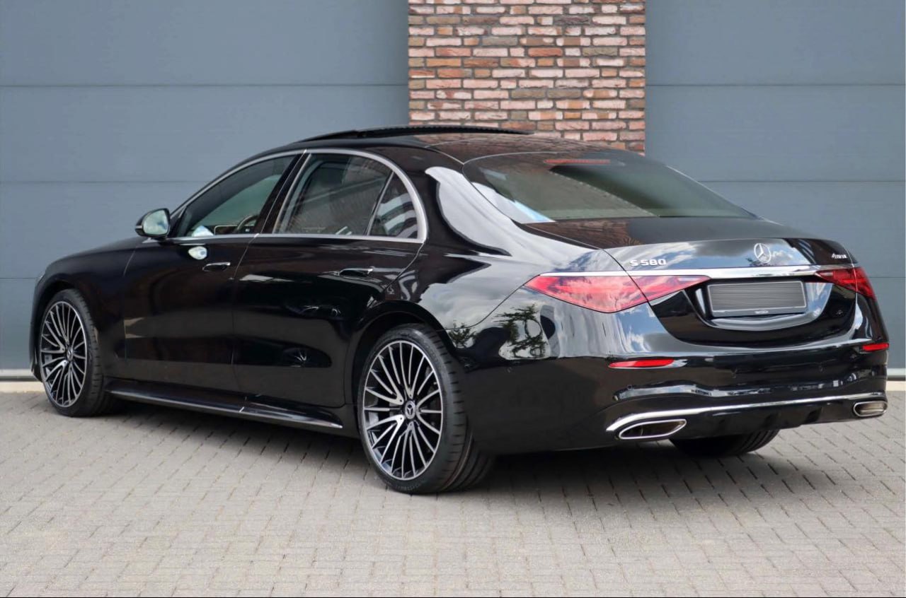 Mercedes-Benz S580