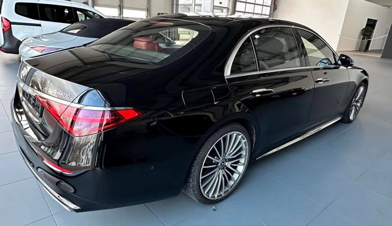 Mercedes-Benz S580