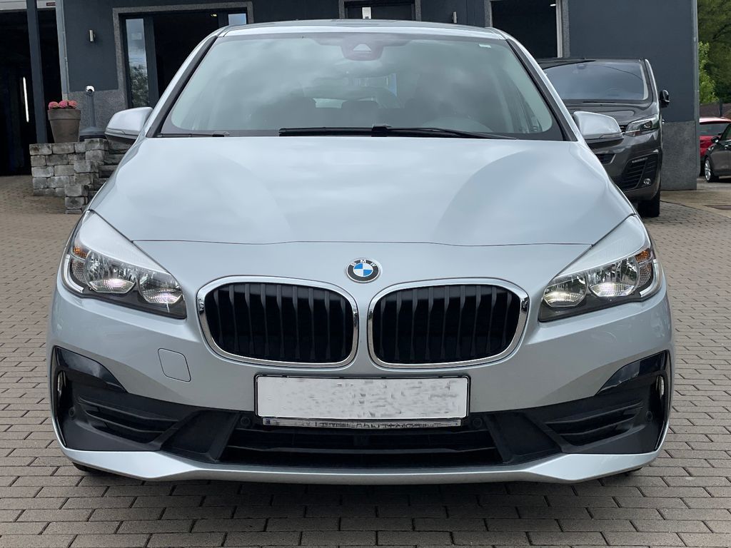 BMW 216d 