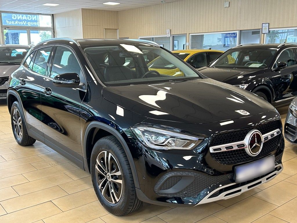  Mercedes-Benz GLA 250