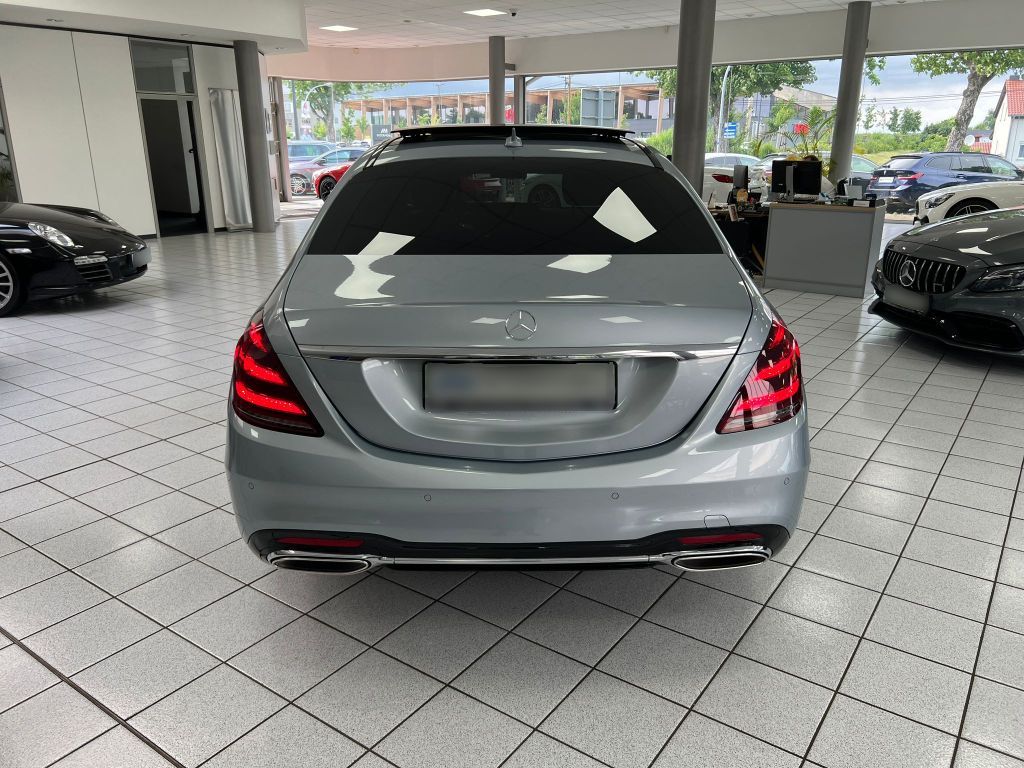 Mercedes-Benz S450