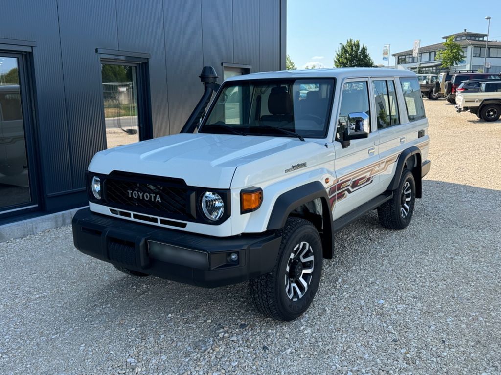 Toyota Land Cruiser 