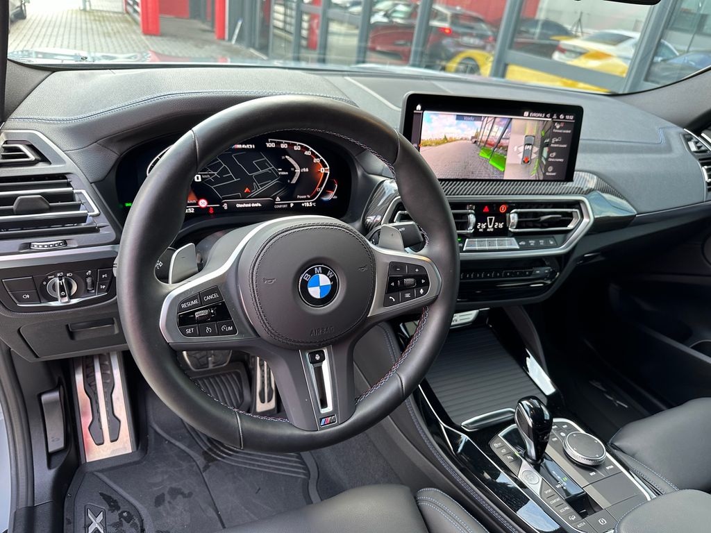 BMW X4 M40i