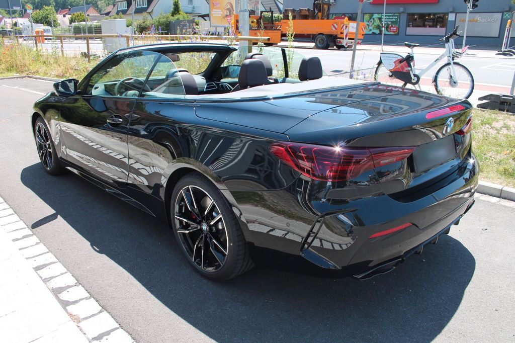 BMW M440i