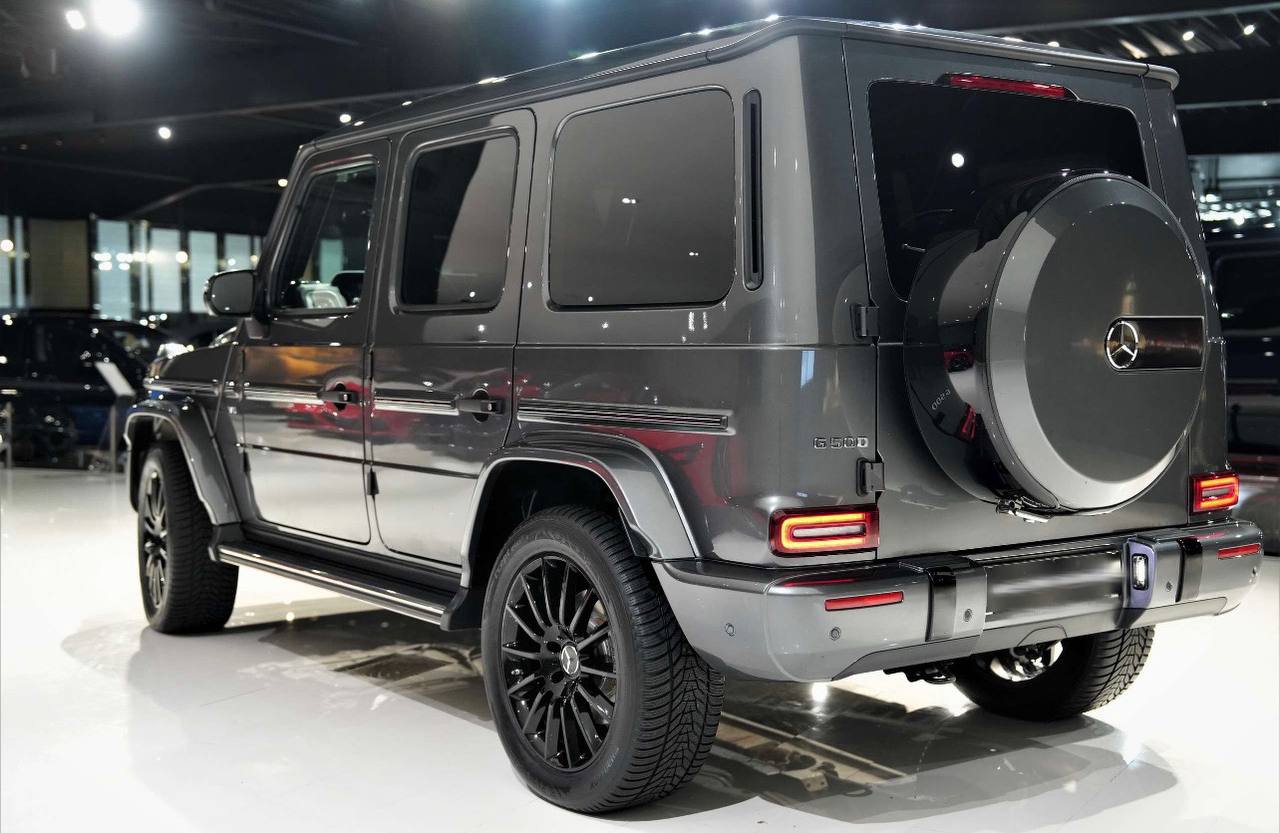 Mercedes-Benz G500