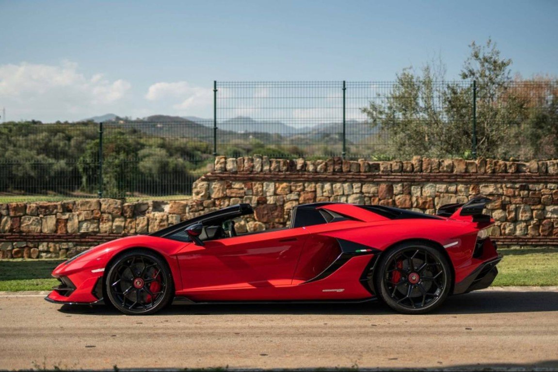 Lamborghini Aventador