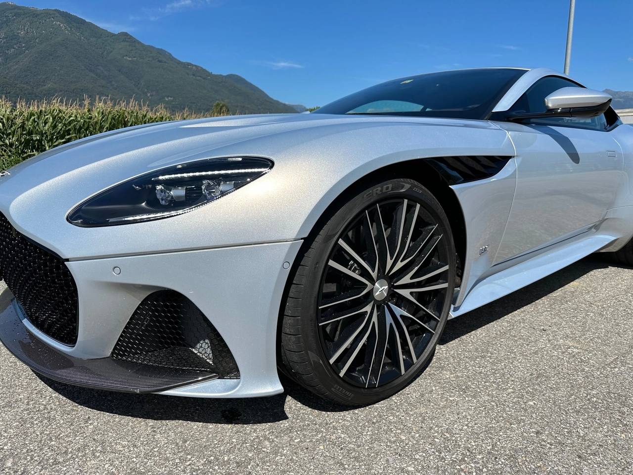 Aston Martin DBS