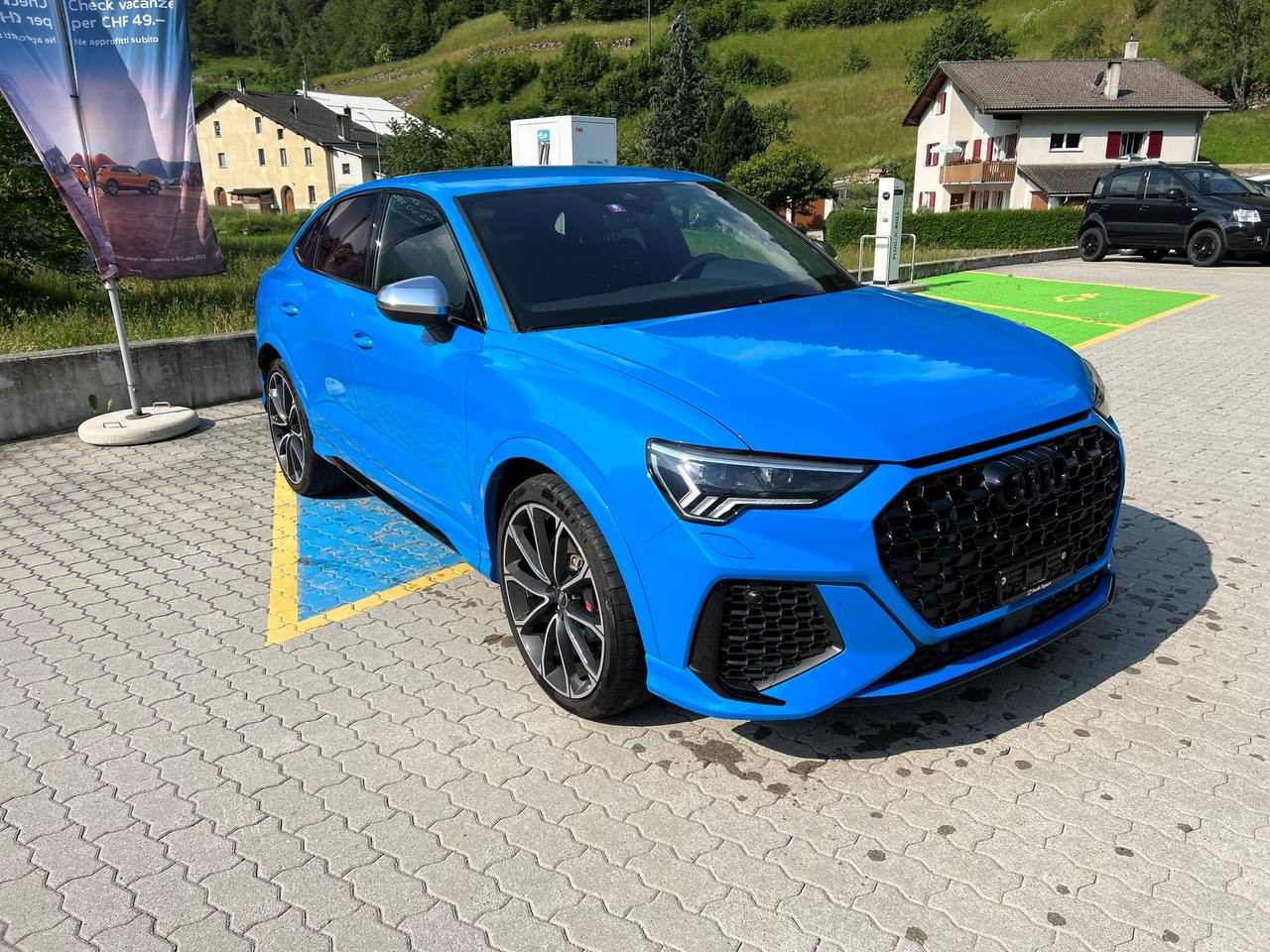 Audi RSQ3