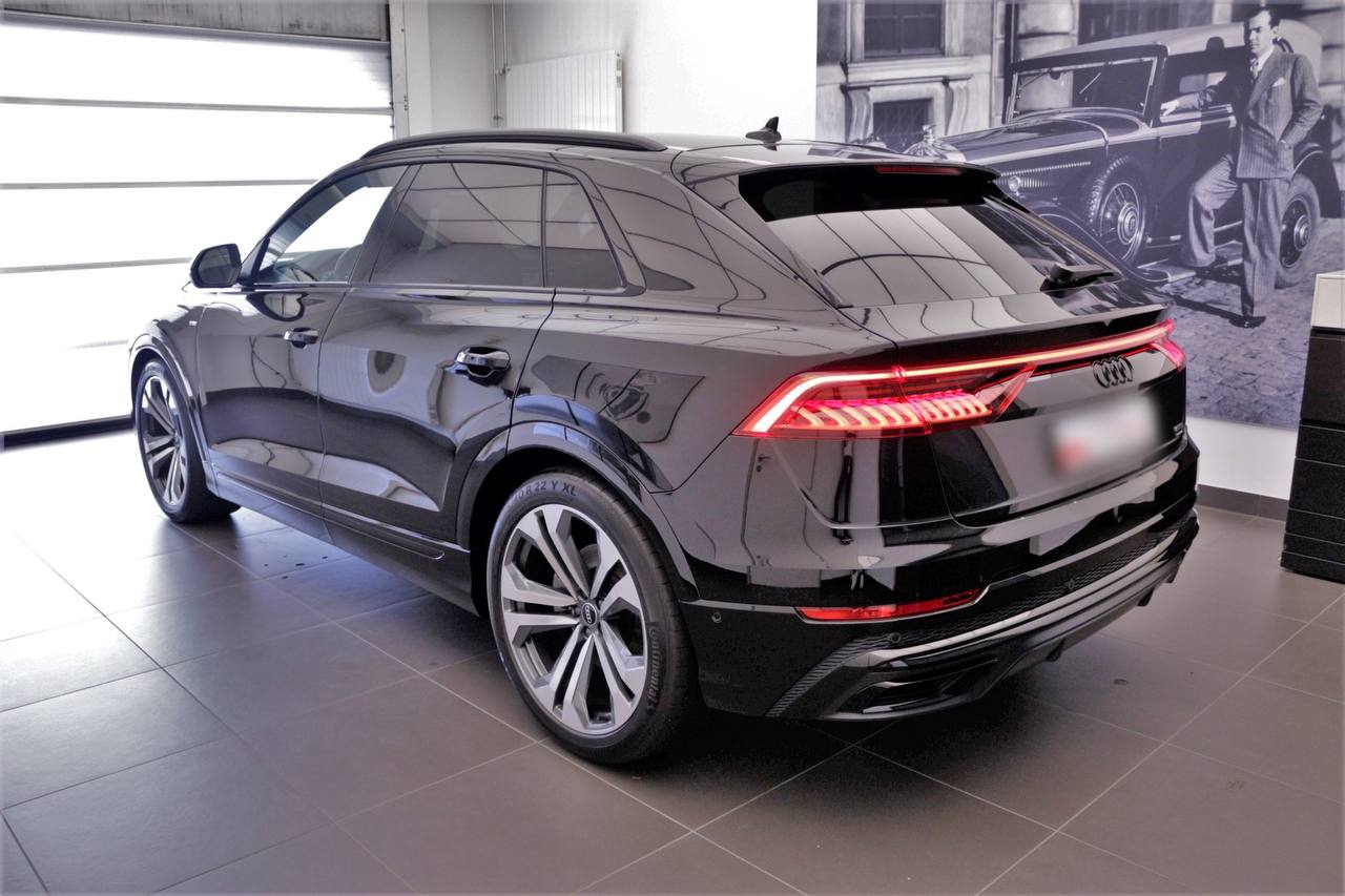 Audi Q8