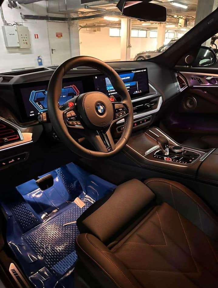 BMW XM