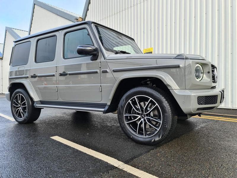 Mercedes-Benz G400