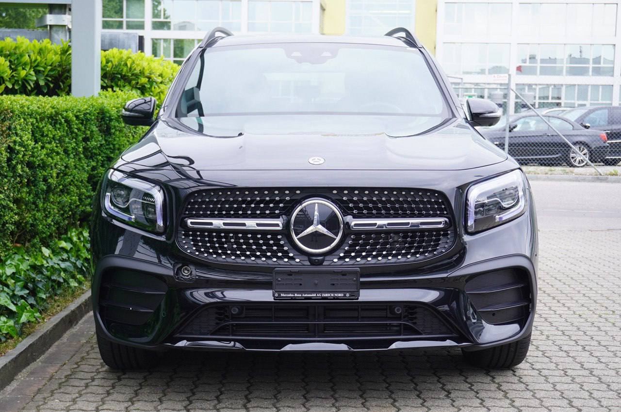 Mercedes-Benz GLB250