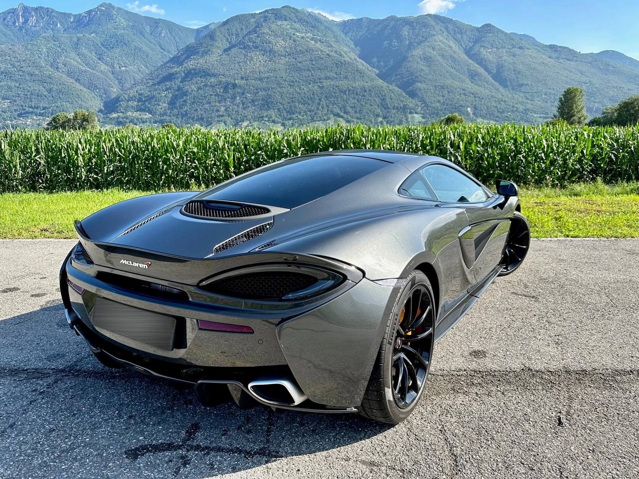 McLaren 570GT