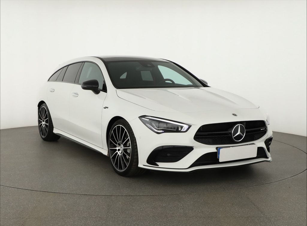 Mercedes-Benz CLA 35 AMG